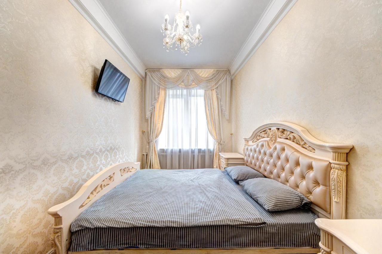 Apartments With 3 Rooms Near Palace Ukraine Kyiv Exterior foto